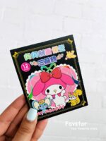 ست دفترچه جادویی اسکرچ نوت و کاردک طرح کرومی و Sanrio کد SSGH-07 - Image 5