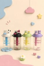 قمقمه فیلتر دار بند دار طرح کرومی و Sanrio کد 8006 - Image 2