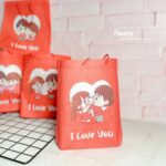 بگ پارچه ای قرمز طرح دختر و پسر I LOVE YOU کد 143
