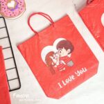 بگ پارچه ای قرمز طرح دختر و پسر I LOVE YOU کد 143 - Image 2