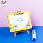 مینی تخته وایت برد چوبی پایه دار طرح دختر